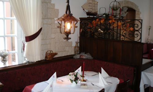 Innenraum Park Restaurant Rastatt gemütliche Atmosphäre